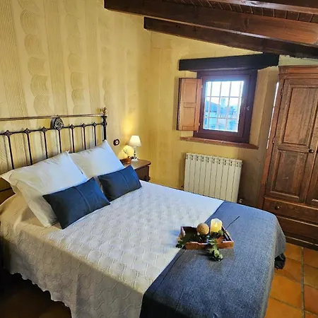 فندق La Clerecia De ليديسما