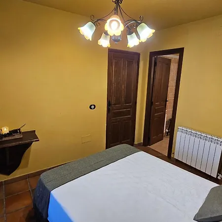 Hotel La Clerecia De 3*