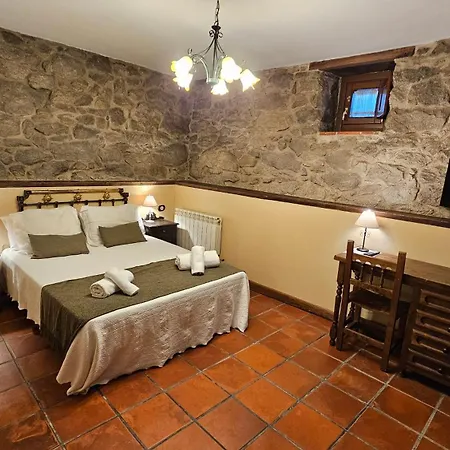 La Clerecia De 3*